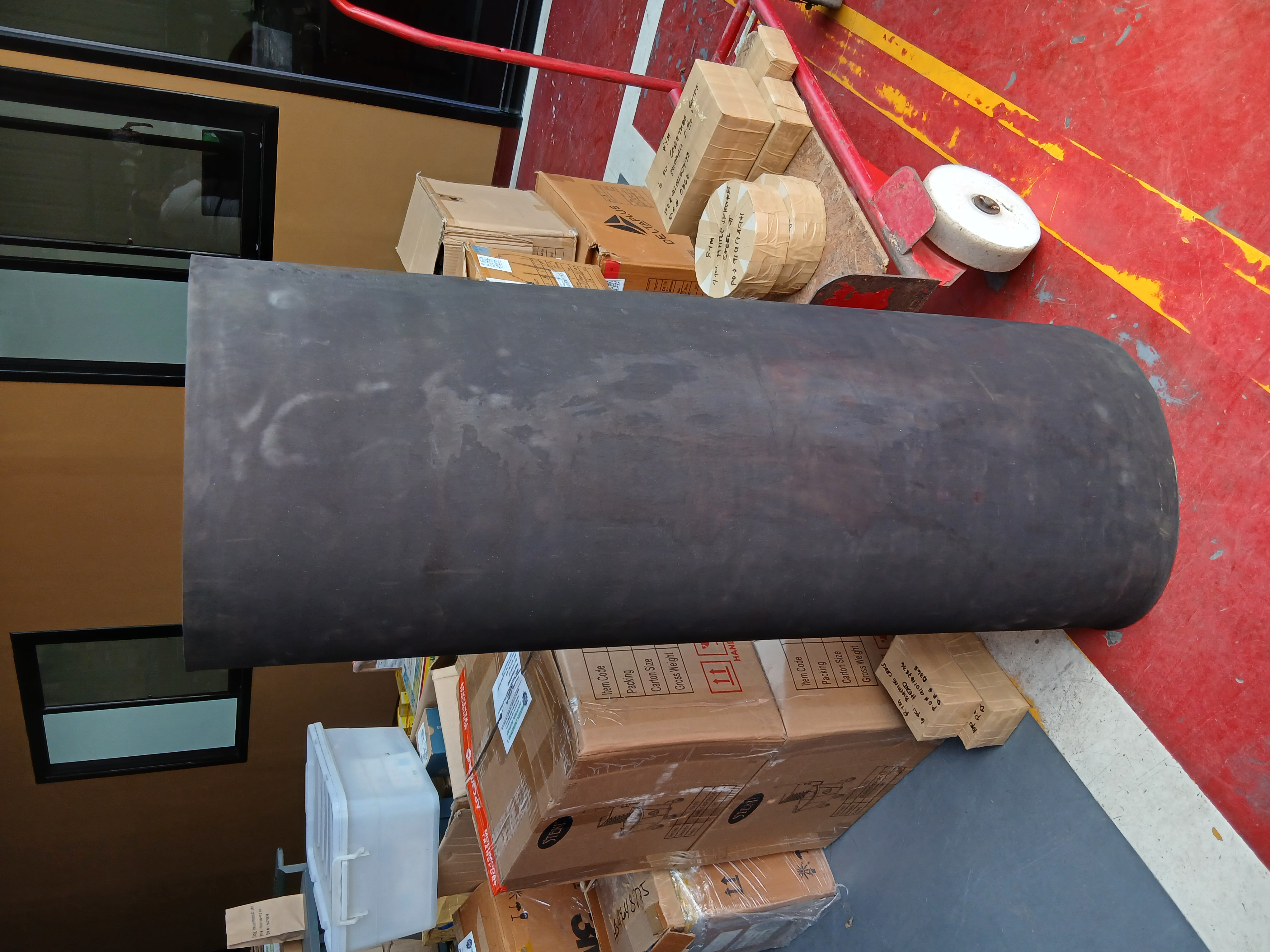 Elastomeric liner sleeve or rubber pipe liner for a pump or pipe