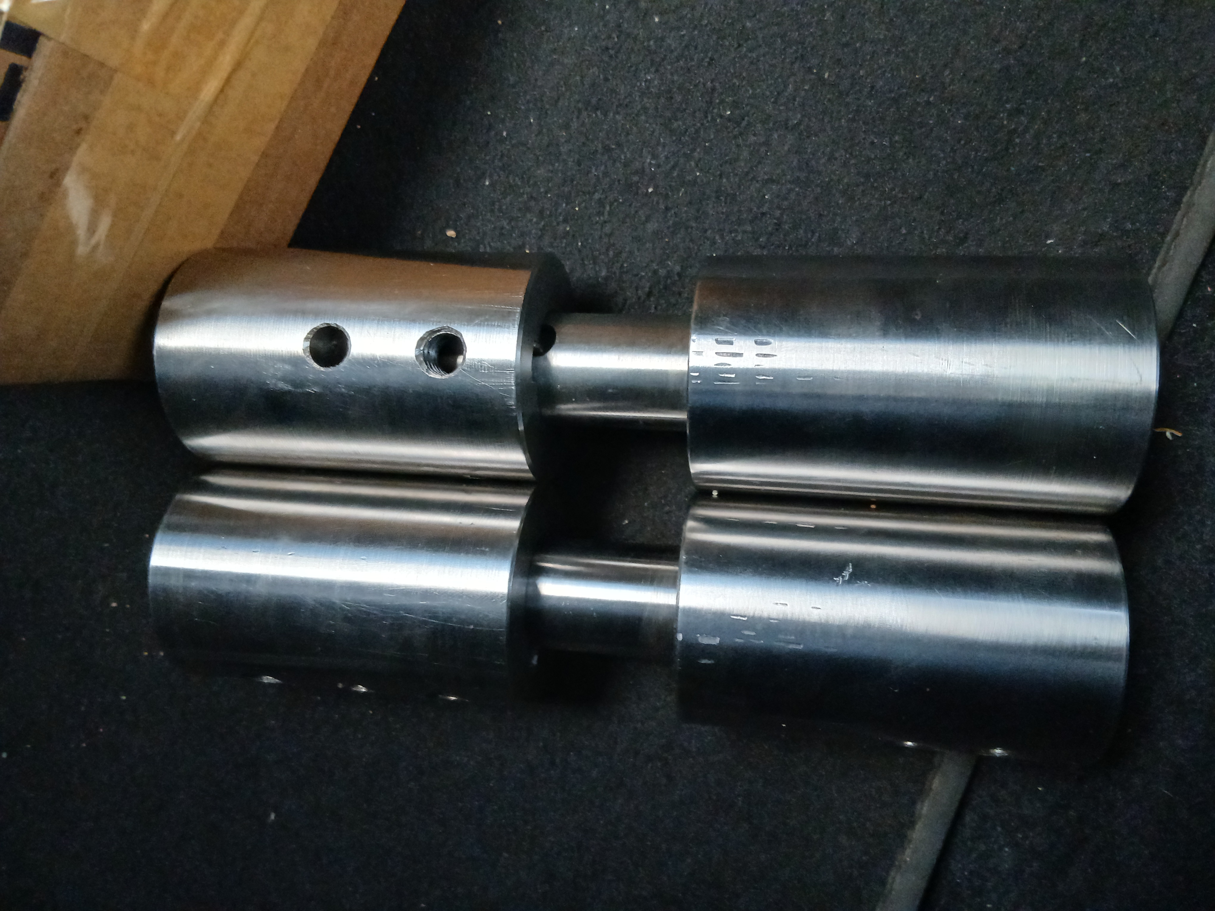Sleeve coupling machined for a shaft drive or machine repair